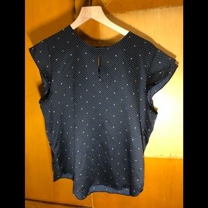 Ann Taylor ruffled sleeve patterned sleeveless top